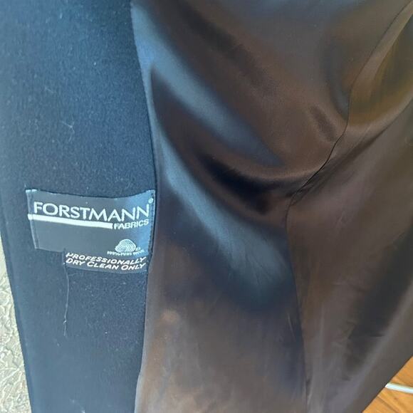 Vintage 1960s Womans’ Alorna Black 100% Forstmann Fabrics Wool Long Overcoat - Picture 10 of 16